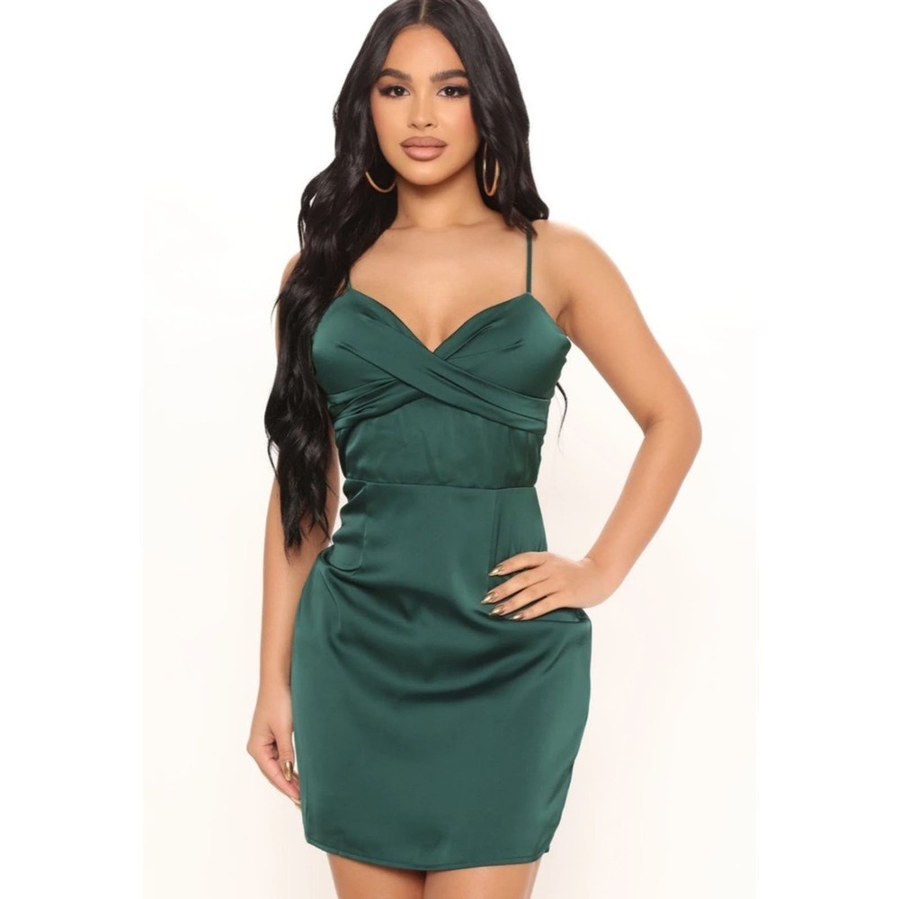 NWT Fashion Nova Evening Proposal Satin Mini Dress - Emerald Hunter Green